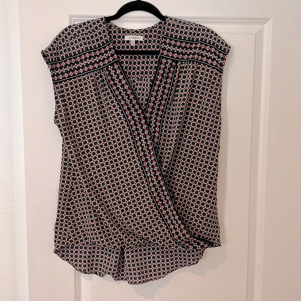 Max Studio blouse, size L